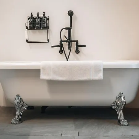 Bed & Breakfast Indrani 4*