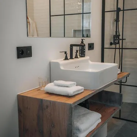 Indrani Bed & Breakfast Loupoigne