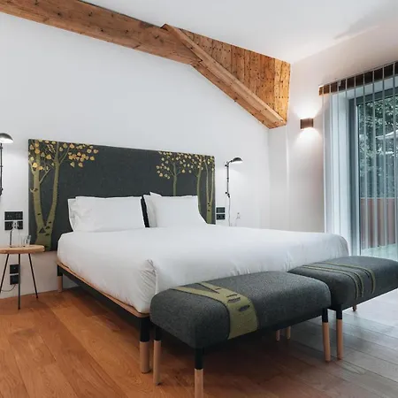 Indrani Bed & Breakfast 4*