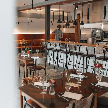 Indrani Couette-café 4*