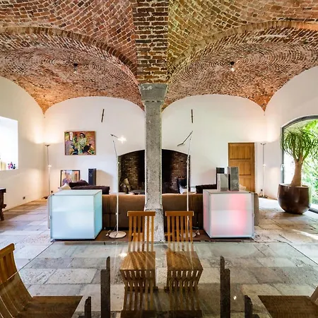 Bed & Breakfast Indrani 4*
