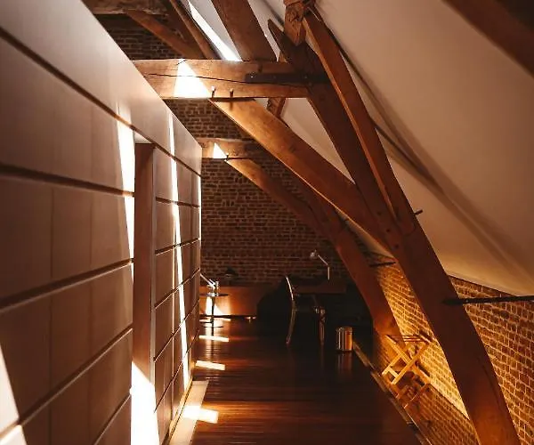 Indrani Couette-café