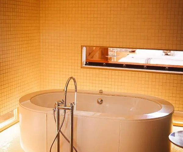 Indrani 4* Loupoigne