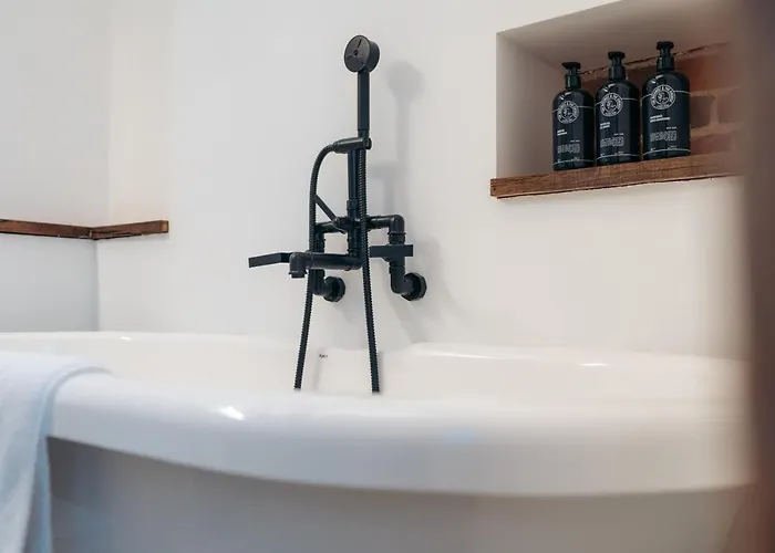 Indrani Bed & Breakfast