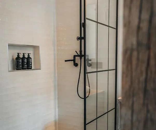 Indrani Couette-café 4*